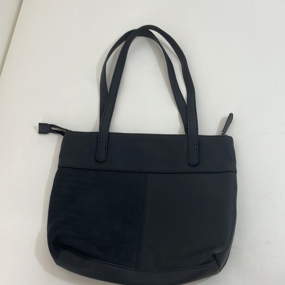 Stone Mountain USA Black Shoulder Handbag Silver Hardware Exterior Zip Pocket - Picture 6 of 17